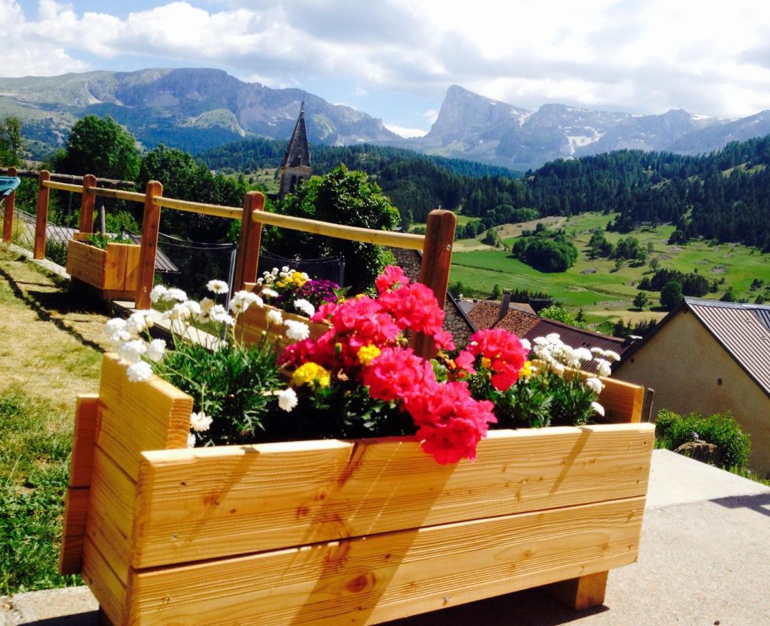 La Tourtette Bed & Breakfast Saint-Étienne-en-Dévoluy Dış mekan fotoğraf